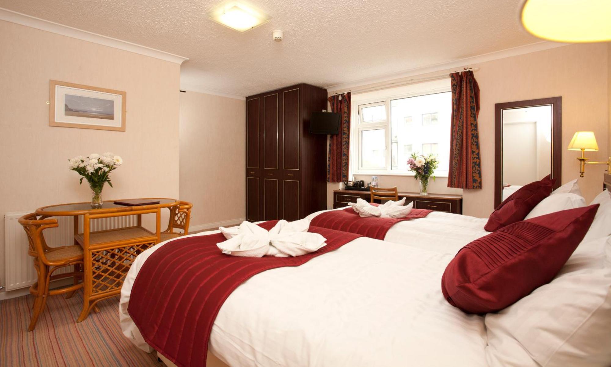Denewood Hotel Bournemouth Ngoại thất bức ảnh